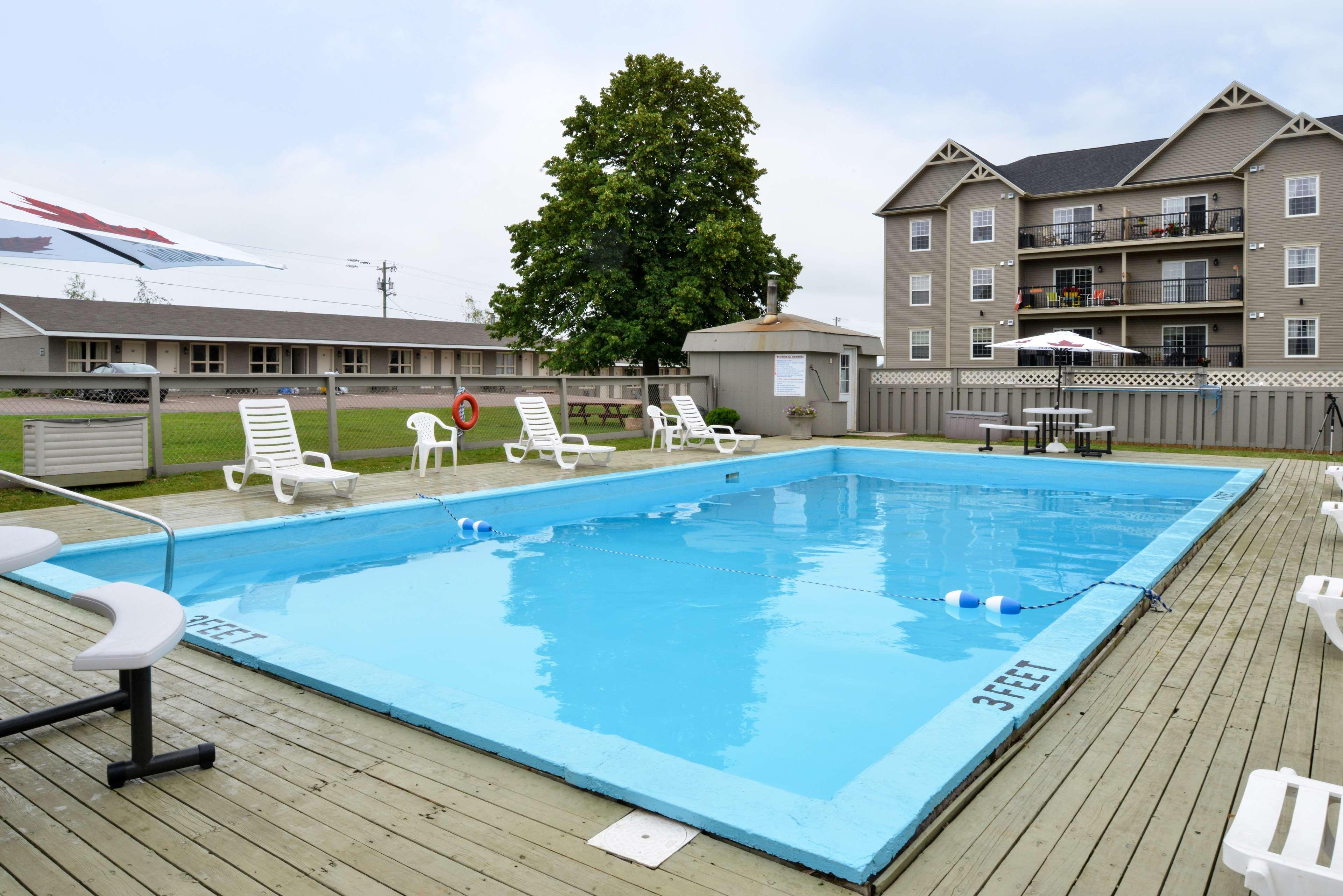 Canadas Best Value Inn & Suites-Шарлоттаун Экстерьер фото
